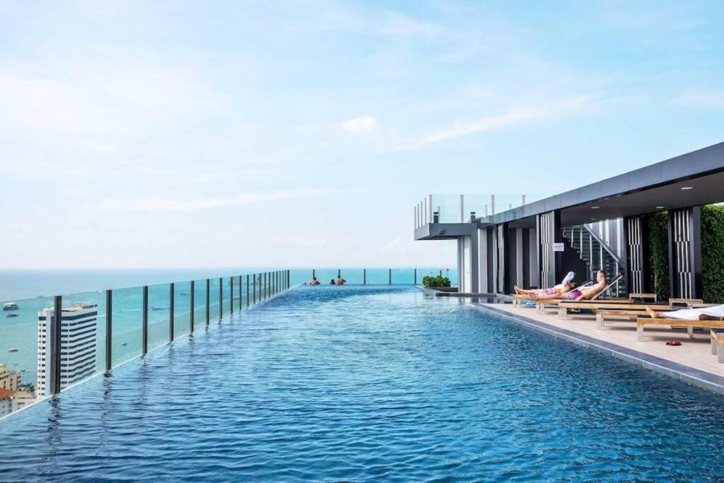 Central Pattaya - Sea View Large Balcony Condo With Infinity Pool Exteriör bild