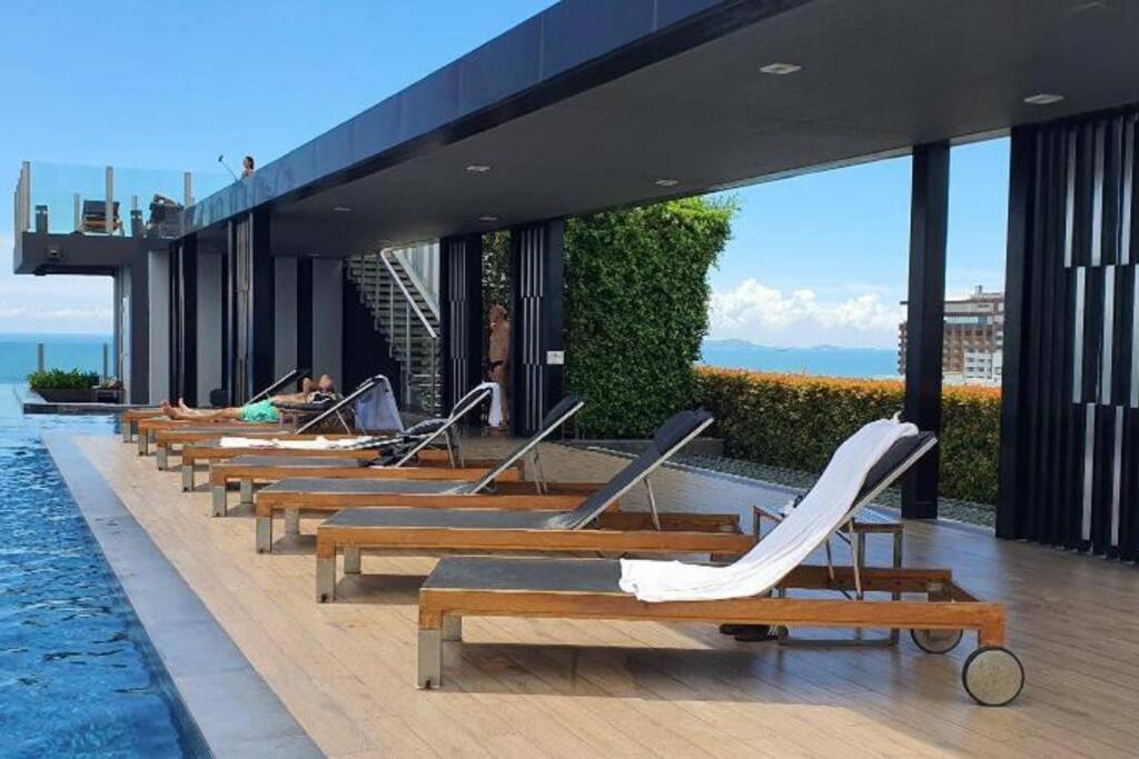 Central Pattaya - Sea View Large Balcony Condo With Infinity Pool Exteriör bild