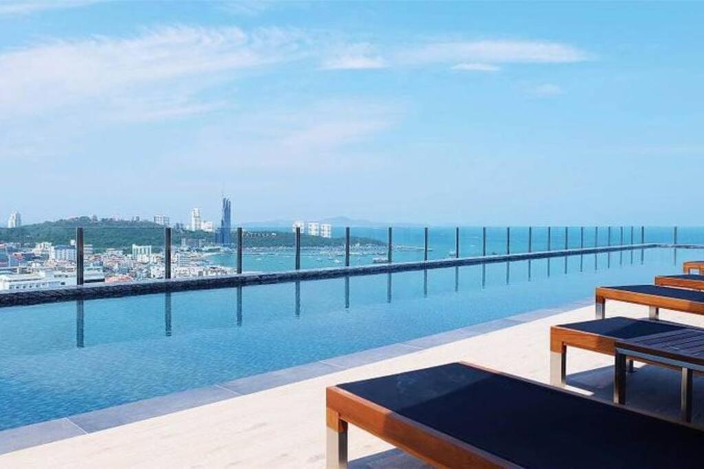 Central Pattaya - Sea View Large Balcony Condo With Infinity Pool Exteriör bild