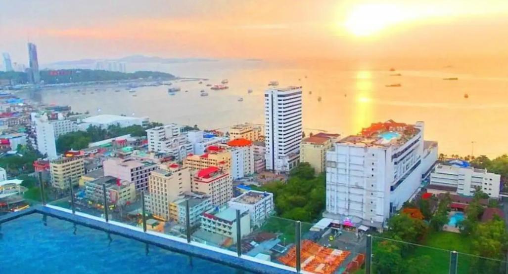 Central Pattaya - Sea View Large Balcony Condo With Infinity Pool Exteriör bild