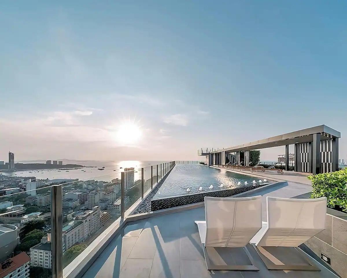 Central Pattaya - Sea View Large Balcony Condo With Infinity Pool Exteriör bild